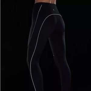 Athleta- Cold Front Hybrid Run Tights XS